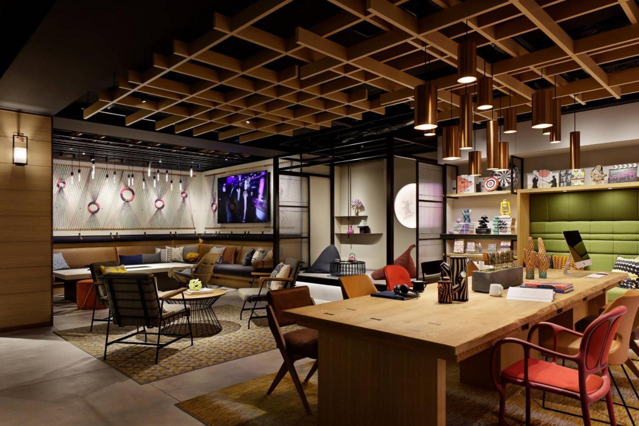 Moxy Kyoto Hotel Bagian luar foto